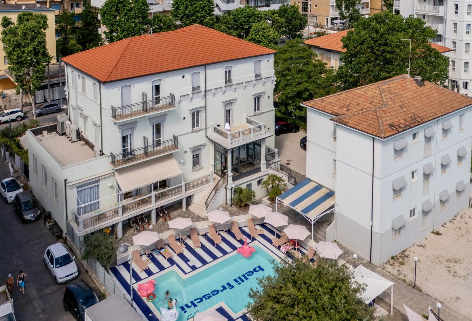 Hotel Belvedere Римини Екстериор снимка