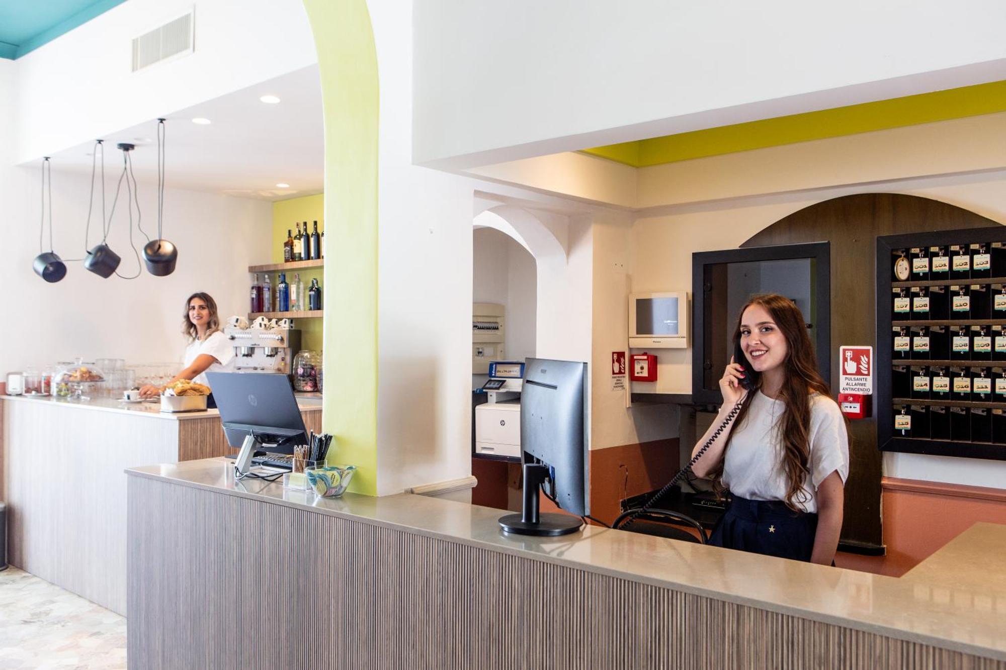 Hotel Belvedere Римини Екстериор снимка
