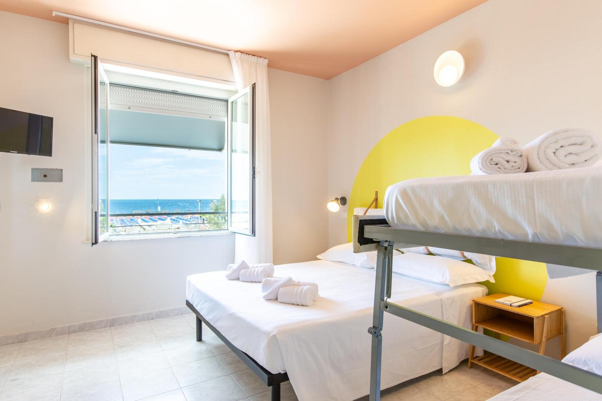 Hotel Belvedere Римини Екстериор снимка